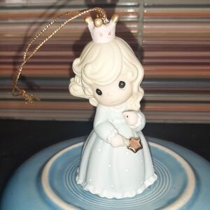 👸"PRETTY AS A PRINCESS" Porcelain PRECIOUS MOMENTS Exclusive Collectible 1999